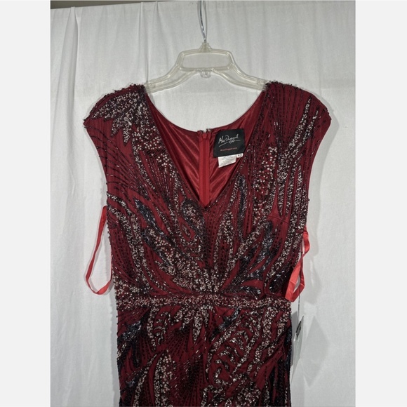NWT $598 Mac Duggal [ 12 ] Intricate Beaded V-Neck High Slit Gown Burgundy‎ Red - Picture 9 of 15